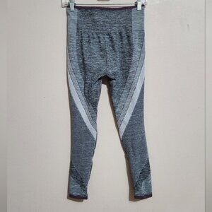 Athleta seamless grey impact 7/8 Tights women size S